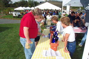 Candy Porter and her sister Joy at the sweet wine table